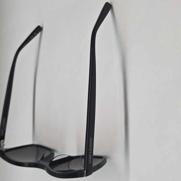 Saint Laurent SL 502 Sunglasses ( Read Description) - Picture 7 of 10